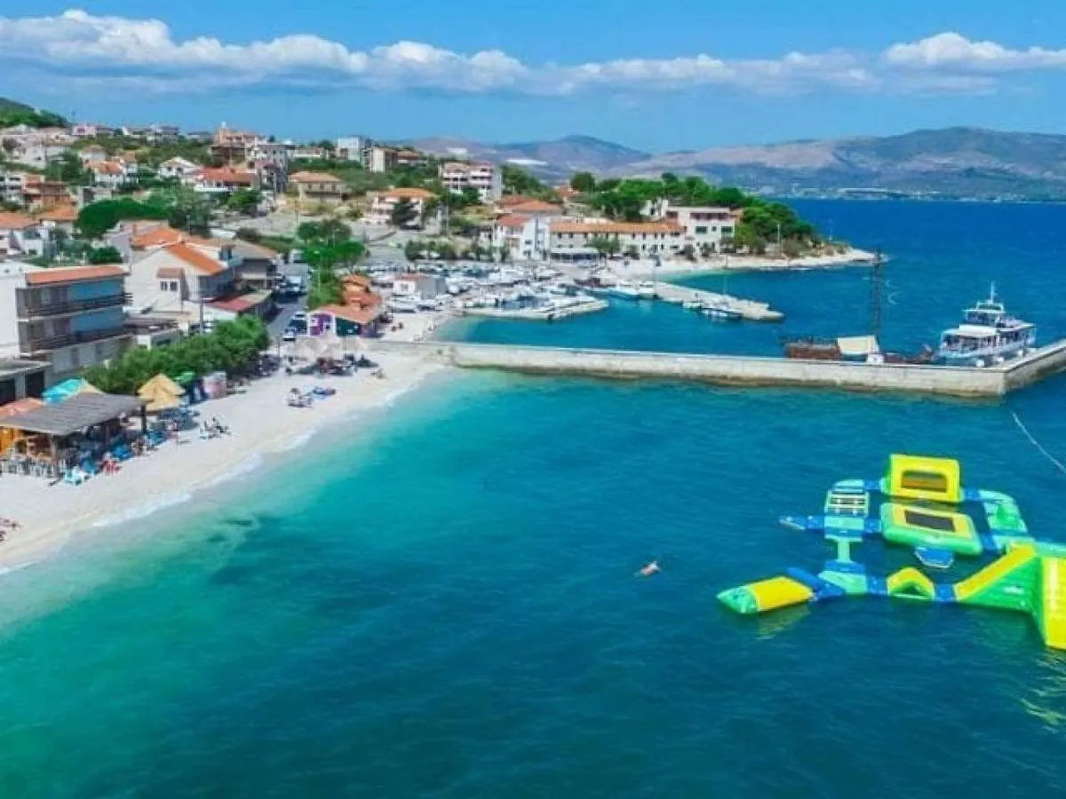 Apartment Kristina Trogir 0*,