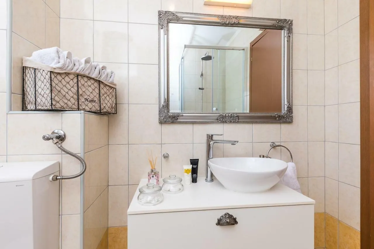 Apartment Kristina Trogir Croatia